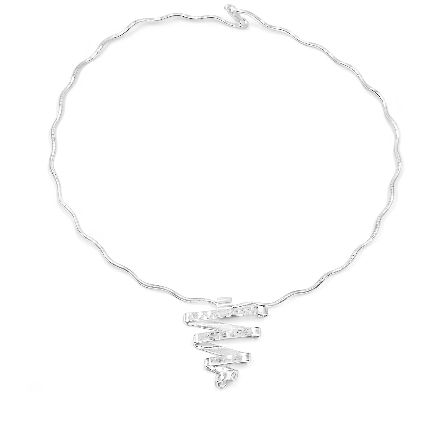 Synergy Wavy Pendant Necklace