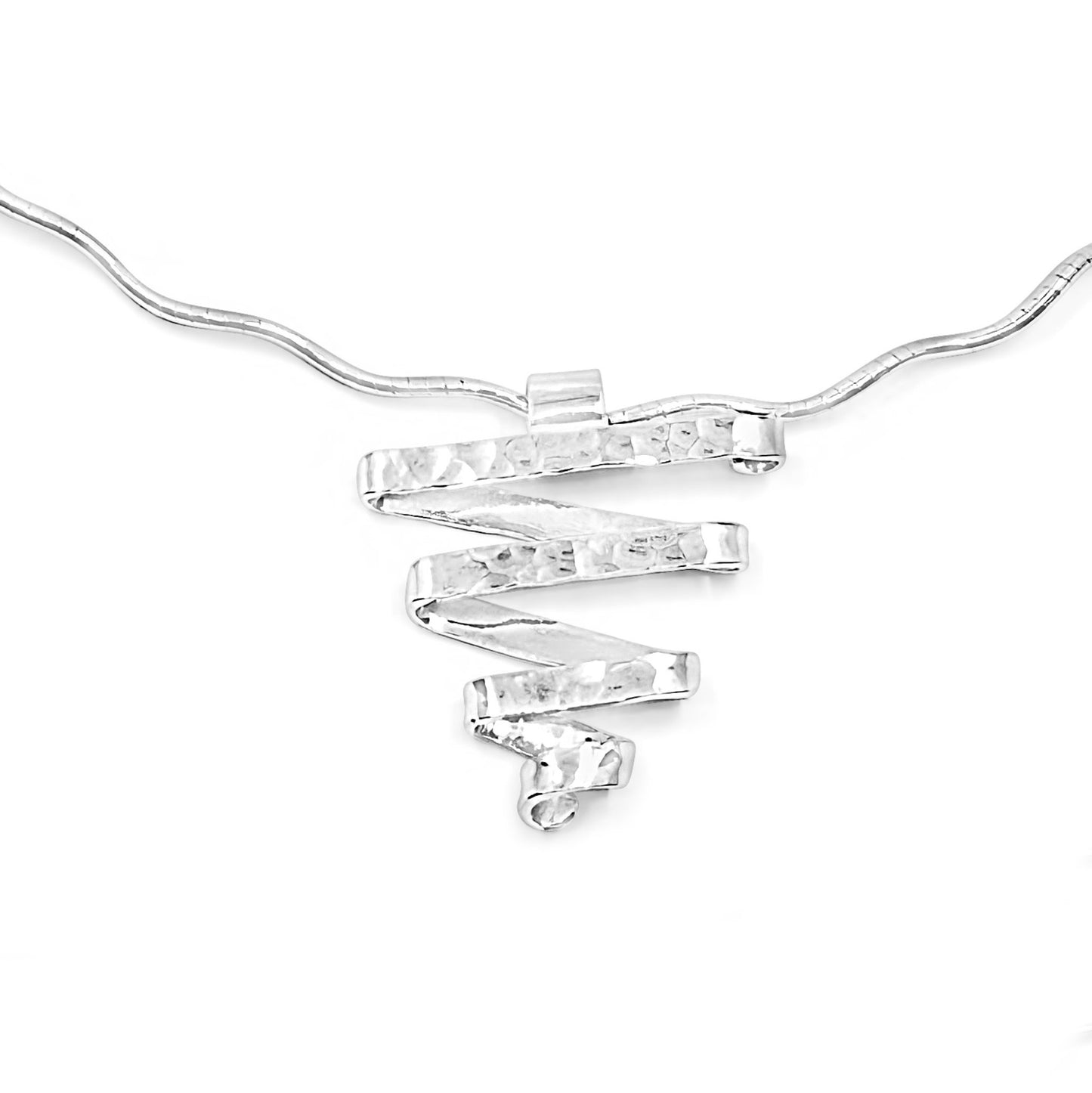 Synergy Wavy Pendant Necklace