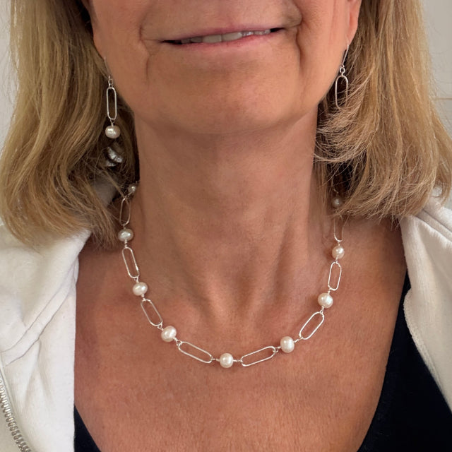 White Freshwater Pearl Oval Station Link Necklace